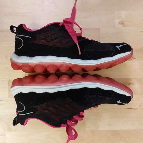 Skechers Skech-Air Relaxed Fit Bubble Sole Sneaker - Picture 2 of 7